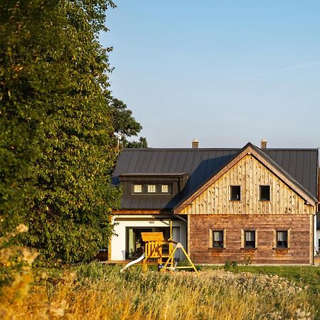Roubenka "Tam Kde Lisky Davaji Dobrou Noc" Villa Černý Dŭl Exterior foto